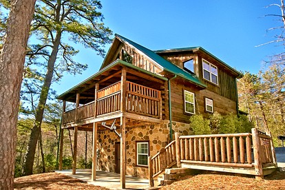 Luxurious Cabin Rental for a Unique Getaway near the Great Smokies, TN - glamping.directory