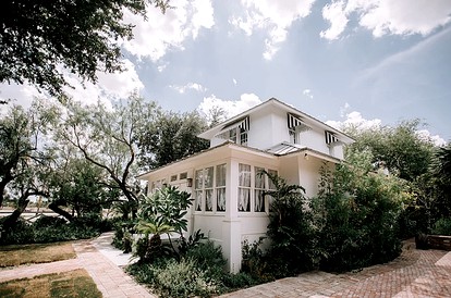 Historic Cottage Rental near Bentsen-Rio Grande Valley State Park in Mission, Texas - Mission, Texas - glamping.directory