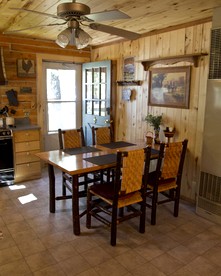 Delightful Secluded Cabin in Riverside, Wyoming - Riverside, Wyoming - glamping.directory