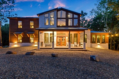 Escape to Elegance: Hochatown's Premier Luxury Cabin for Big Groups and Families - Hochatown, Oklahoma - glamping.directory