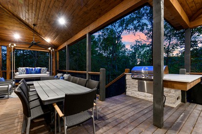 Escape to Elegance: Hochatown's Premier Luxury Cabin for Big Groups and Families - Hochatown, Oklahoma - glamping.directory