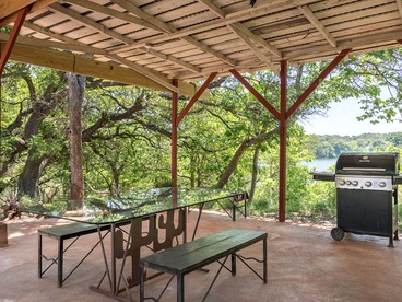 Unique Lake Travis Front Eco-Cabin Rental on Magical Yoga Retreat near Austin, Texas - Spicewood, Texas - glamping.directory