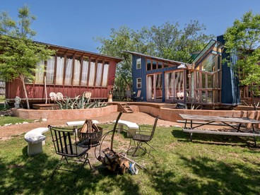 Unique Lake Travis Front Eco-Cabin Rental on Magical Yoga Retreat near Austin, Texas - Spicewood, Texas - glamping.directory