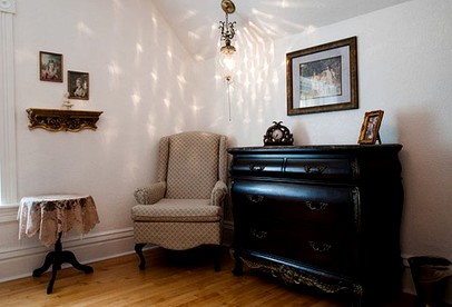 Lovely Bed and Breakfast Accommodation for Two People near Billings, Montana - Hungry Horse, Montana - glamping.directory