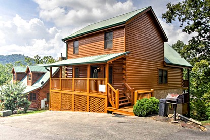 Dreamy Glamping Getaway in Pigeon Forge, at this Mountaintop Cabin Rental for 12 - glamping.directory