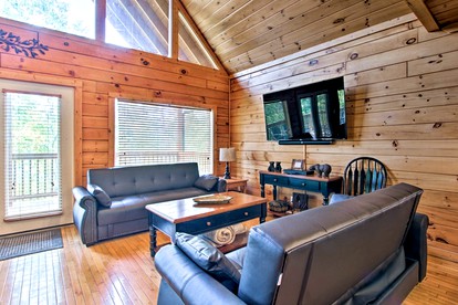 Dreamy Glamping Getaway in Pigeon Forge, at this Mountaintop Cabin Rental for 12 - Pigeon Forge, Tennessee - glamping.directory