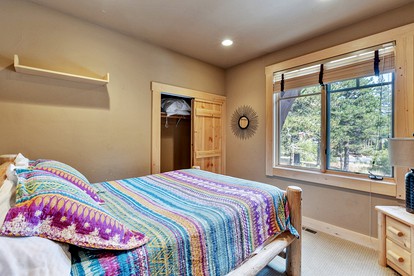 Luxury Cabin with a Private Hot Tub in Tahoe Donner, California - Truckee, California - glamping.directory