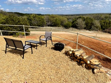 Cozy Cabin for Glamping Stay on Lake Godstone, Texas - Graford, Texas - glamping.directory
