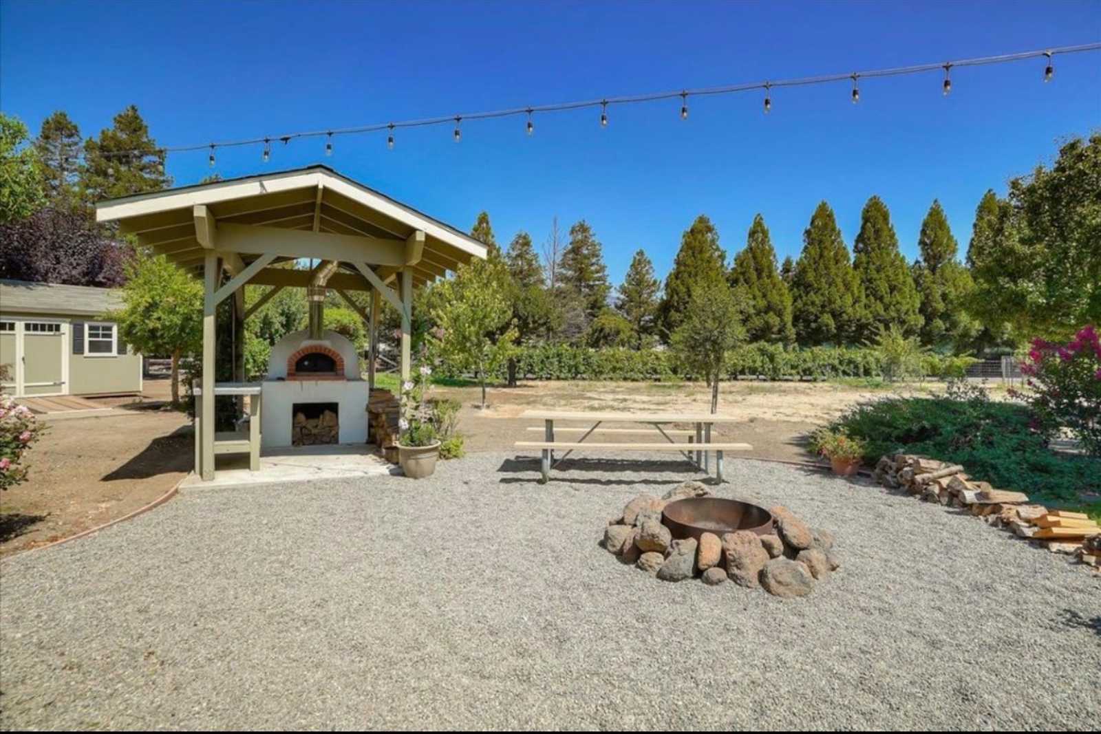 Saddle and Sip Retreat - Gilroy, California - glamping.directory