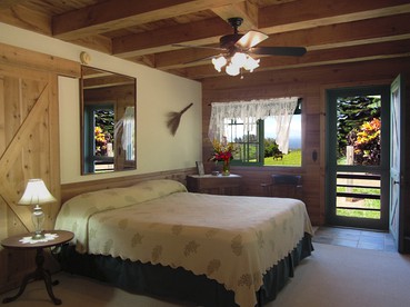 Tropical Nature Lodge with Incredible Views near Kohala Forest Reserve in Hawaii - Hawi, Hawaii - glamping.directory