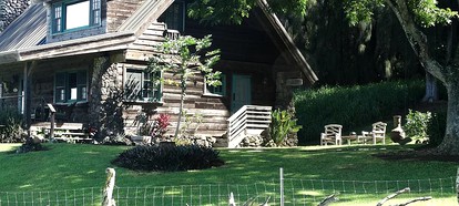 Tropical Nature Lodge with Incredible Views near Kohala Forest Reserve in Hawaii - Hawi, Hawaii - glamping.directory