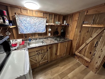 Pet Friendly Studio Cabin with Kitchenette and BBQ, Perfect for a Weekend in the Forest of Christopher Creek - Payson, Arizona - glamping.directory