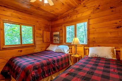 Getaways to Big Lake Minnesota in this Charming Log Cabin for 6 - Ely, Minnesota - glamping.directory