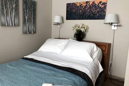 Serene Spacious Cabin with Hot Tub for an Unforgettable Group Trip in North San Juan, California - North San Juan, California - glamping.directory
