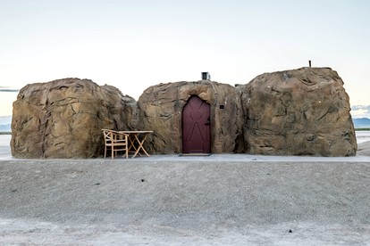 Unique Cave with Incredible Desert Panoramic Views in Utah - glamping.directory