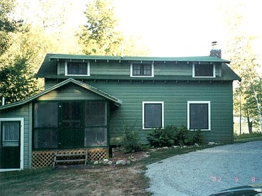 Lake Vacation Rental for Eight-People in the Adirondacks, New York - glamping.directory