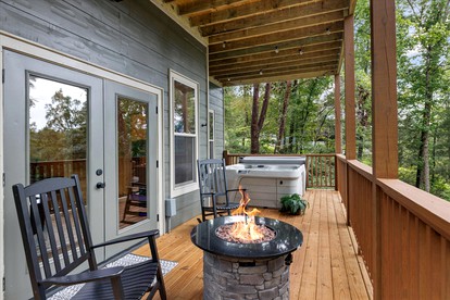 Impressive Cabin Retreat with Game Room and Beautiful Exterior Living Space in Sevierville, Tennessee - Sevierville, Tennessee - glamping.directory