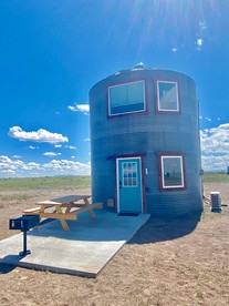 Unique Pet-Friendly Towers Retreat Fully Equipped in Colorado - glamping.directory