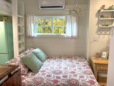Glamping Tiny House Situated in the Tennesse Woods for a Tranquil Escape near Chattanooga - Signal Mountain, Tennessee - glamping.directory