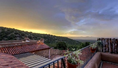 Luxury Staycation with Mountain Views near Albuquerque, New Mexico - Los Cerrillos, New Mexico - glamping.directory