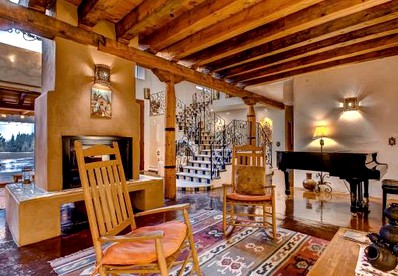 Luxury Staycation with Mountain Views near Albuquerque, New Mexico - Los Cerrillos, New Mexico - glamping.directory