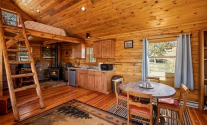 Cozy Modern Cabin Surrounded by Nature for a Peaceful Getaway in Cripple Creek, Colorado - Cripple Creek, Colorado - glamping.directory