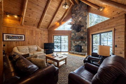 Scenic Lakefront Retreat with Firepit & Sunset Views in Greenville, Maine - Greenville, Maine - glamping.directory