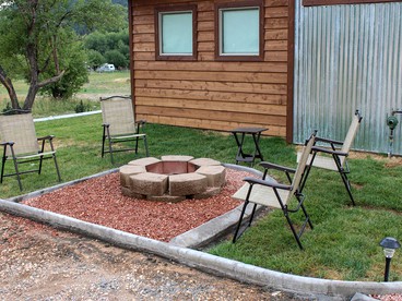 Charming Tiny House with Mountain Views in an Apple Orchard in Glendale, Utah - Glendale, Utah - glamping.directory