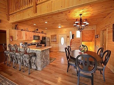 Glamping Escapes in Pet-Friendly Tennessee Cabin with Indoor Pool - Sevierville, Tennessee - glamping.directory