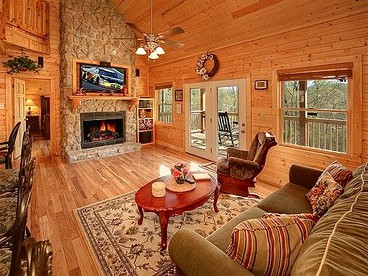 Glamping Escapes in Pet-Friendly Tennessee Cabin with Indoor Pool - Sevierville, Tennessee - glamping.directory