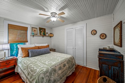 Incredible Secluded Cottage in Cloudland, Georgia - Cloudland, Georgia - glamping.directory