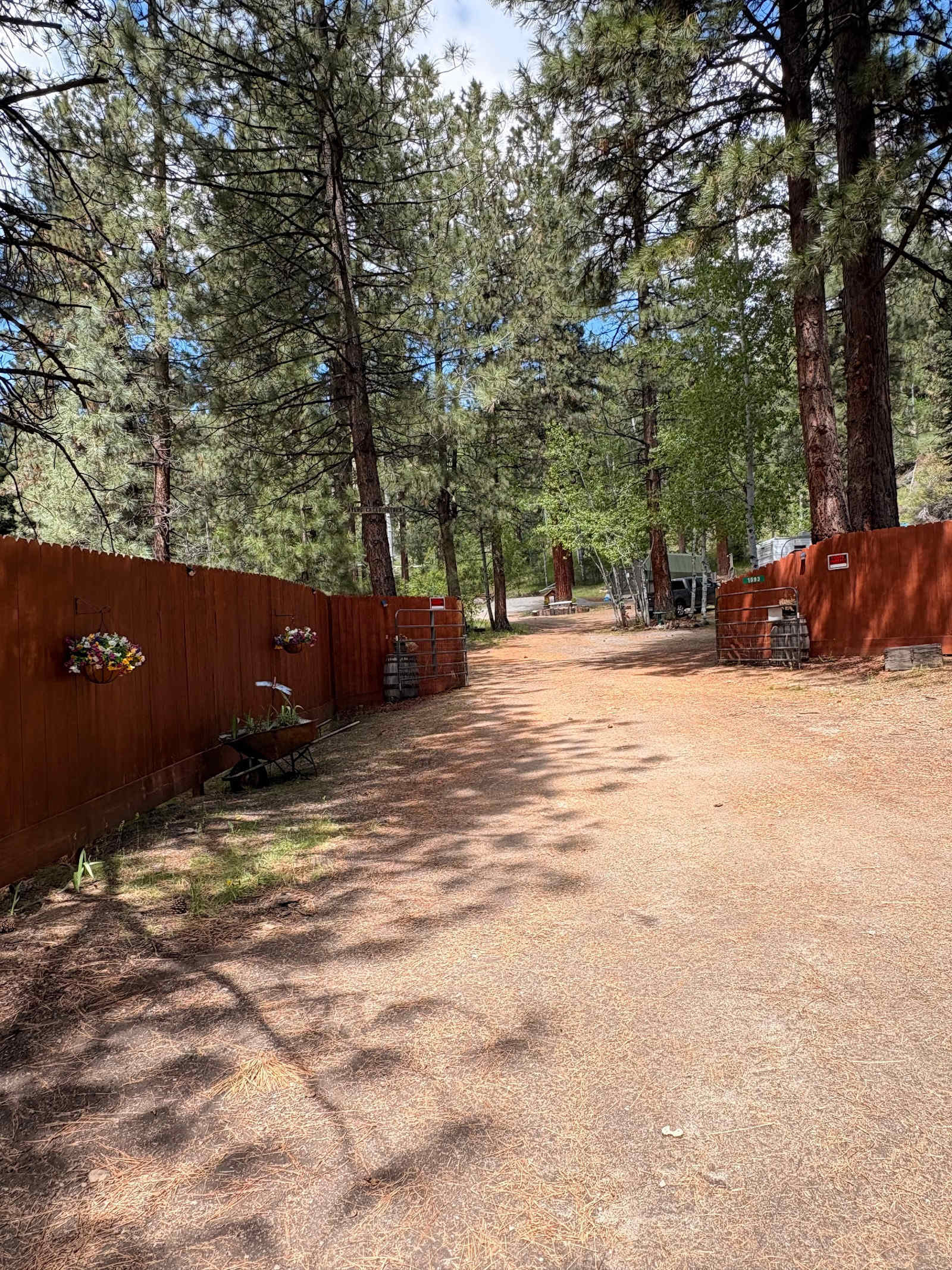 Ayers Creek Retreat - Beckwourth, California - glamping.directory