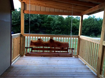 Cozy Cabin Rental on Vineyard in Allen, Oklahoma - Allen, Oklahoma - glamping.directory