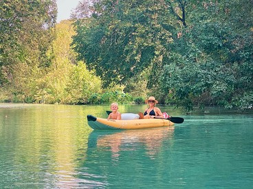 7 Son's Glamping Vacation in Kingsbury, TX - Kingsbury, Texas - glamping.directory
