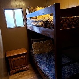 Pet Friendly Cabin with a Shared, Outdoor Pool near Big Bear Lake, California - Big Bear Lake, California - glamping.directory