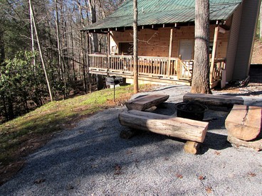 Traditional Woodland Cabin Rental with a Hot Tub in Gatlinburg, Tennessee - glamping.directory