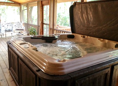 Charming Log Cabin Rental for a Group Getaway in Shenandoah, Virginia - Shenandoah , Virginia - glamping.directory