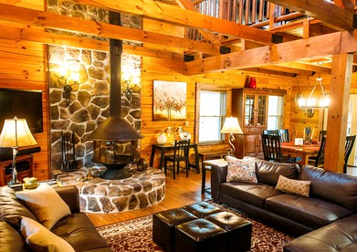 Charming Log Cabin Rental for a Group Getaway in Shenandoah, Virginia - Shenandoah , Virginia - glamping.directory