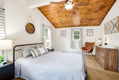 Fun and Modern Cabin with Pool Table, Hot Tub and Fire Pit for Your Perfect Getaway in Historic Harpers Ferry, WV - Harpers Ferry, West Virginia - glamping.directory