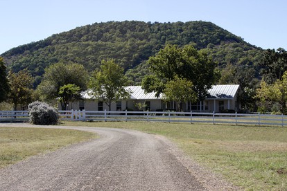 Unique Family Getaway on an Impressive Ranch near Medina in Texas Hill Country - glamping.directory