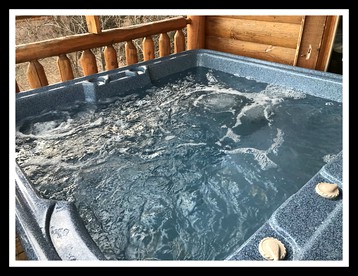 Amazing Luxury Log Cabin Rental with a Hot Tub in Smoky Mountains of Tennessee - Sevierville, Tennessee - glamping.directory