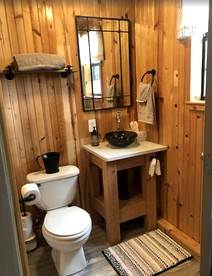 Cozy Cabin Rental near Ozark National Forest for a Relaxing Weekend Getaway in Arkansas - Harrison, Arkansas - glamping.directory