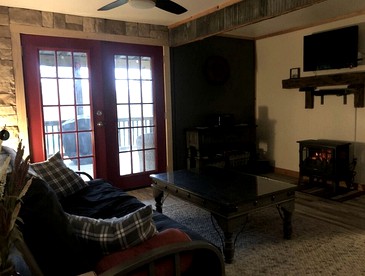 Cozy Cabin Rental near Ozark National Forest for a Relaxing Weekend Getaway in Arkansas - Harrison, Arkansas - glamping.directory