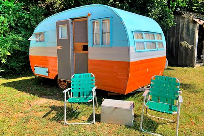 Retro Tennessee Glamping Getaway Ideal for a Vacation in Grandview - glamping.directory