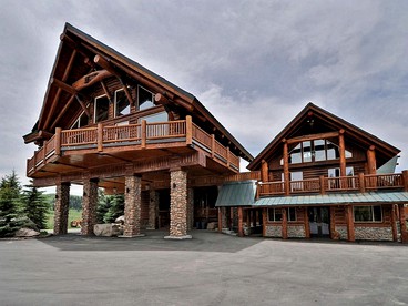 Unique Lodge Accommodation near Heber City, Utah - glamping.directory