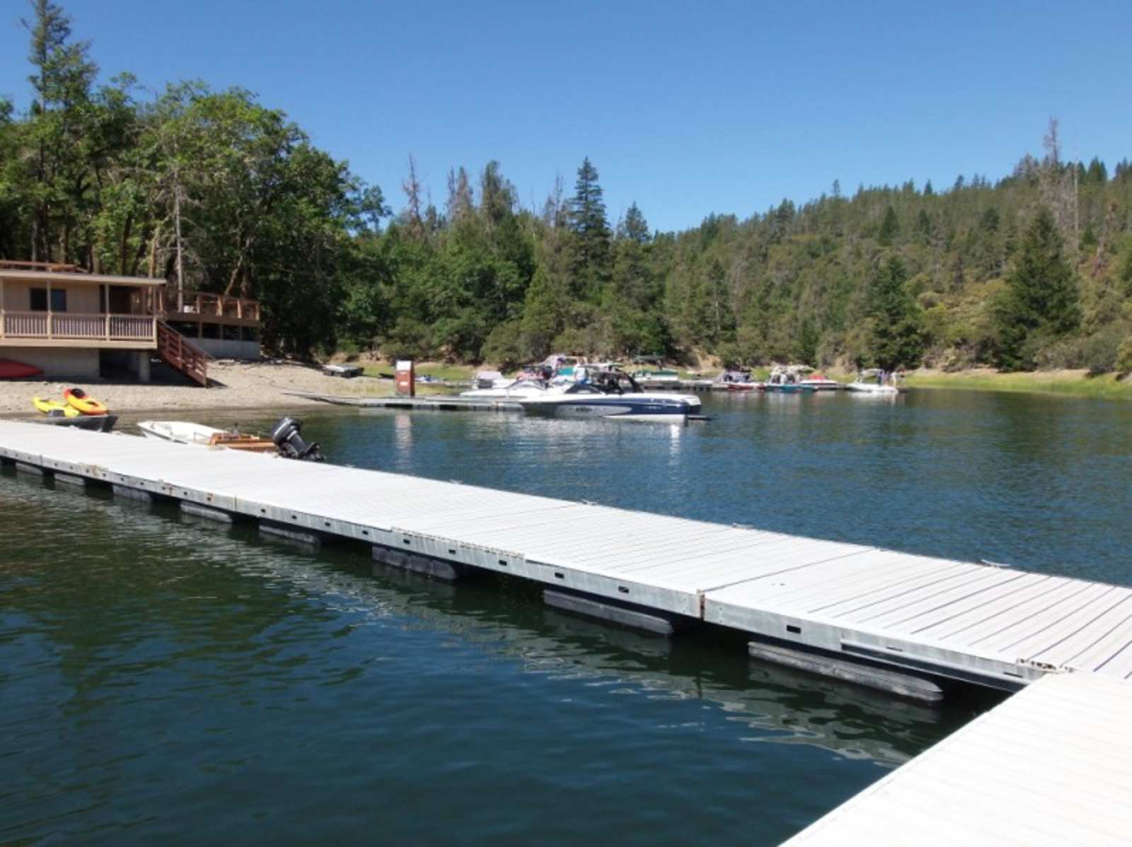 Lake Pillsbury Resort - Potter Valley, California - glamping.directory
