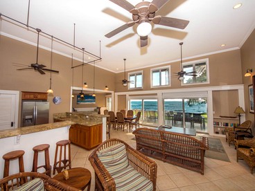 Secluded Oceanfront Villa with Spectacular Views of Kekaha Beach in Kauai, Hawaii - Kekaha, Hawaii - glamping.directory
