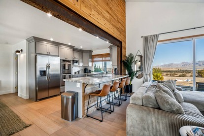Luxury Joshua Tree Retreat with Saltwater Pool, Spa & Sky Deck Stargazing – Twentynine Palms, California - Twentynine Palms, California - glamping.directory