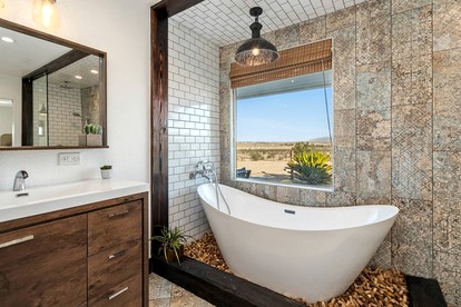Luxury Joshua Tree Retreat with Saltwater Pool, Spa & Sky Deck Stargazing – Twentynine Palms, California - Twentynine Palms, California - glamping.directory