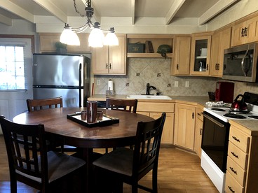 Mountain Cabin with Forest Views by South Fork Ouachita River, Arkansas - Mount Ida, Arkansas - glamping.directory